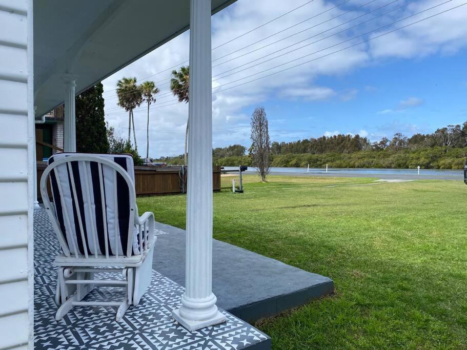 Villa Wallis Lakehouse Tuncurry Exterior foto